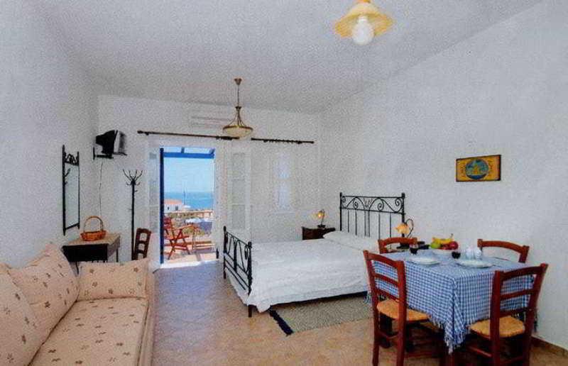 Platia Ammos Akrotiri Hotel מראה חיצוני תמונה