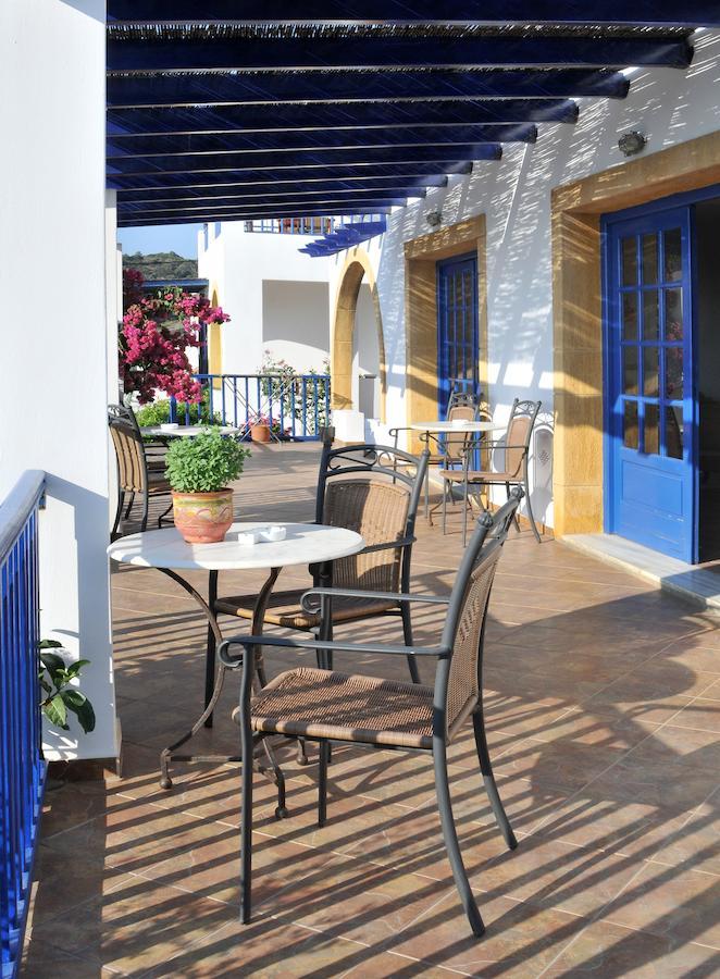 Platia Ammos Akrotiri Hotel מראה חיצוני תמונה