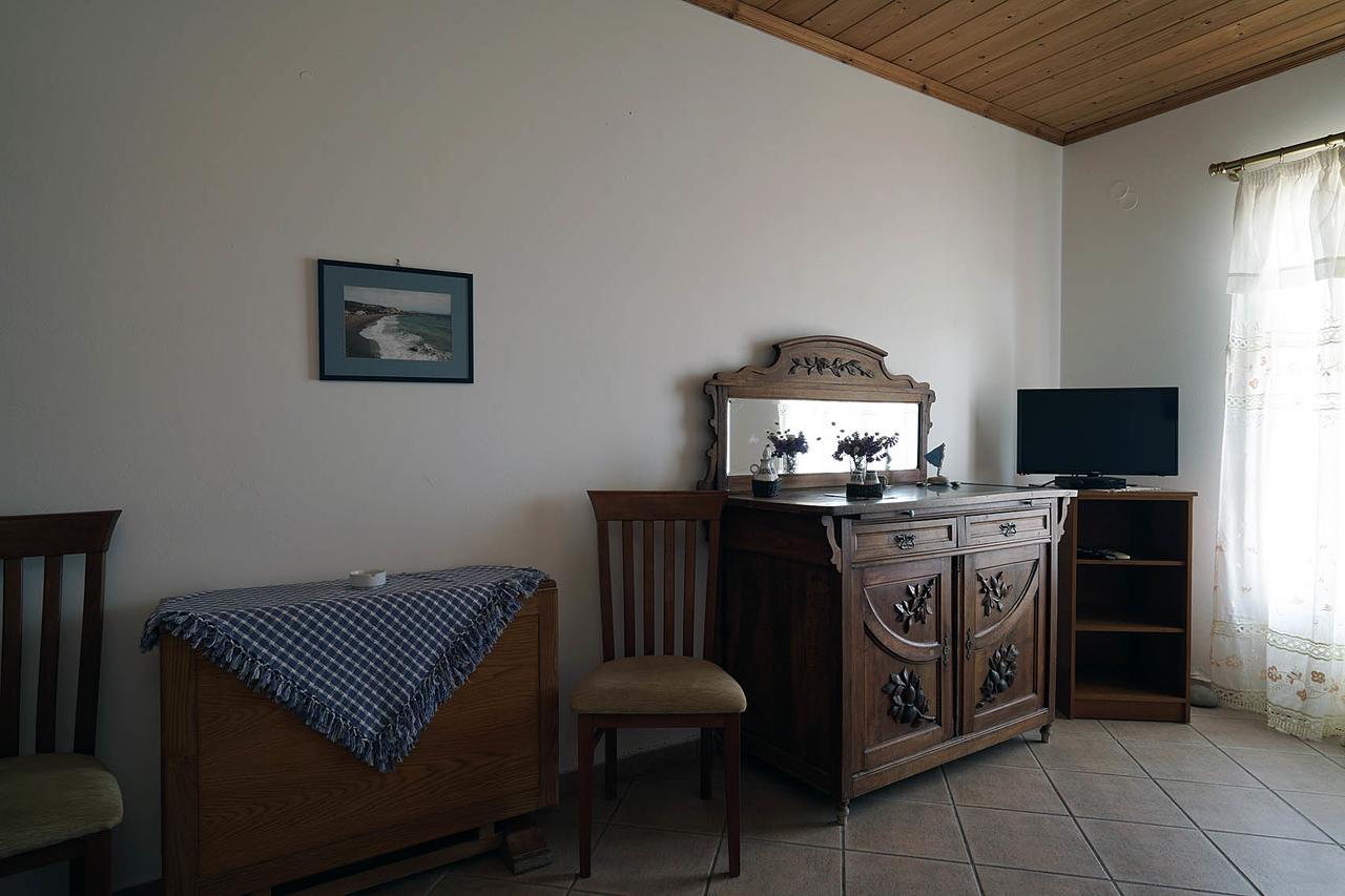 Platia Ammos Akrotiri Hotel מראה חיצוני תמונה